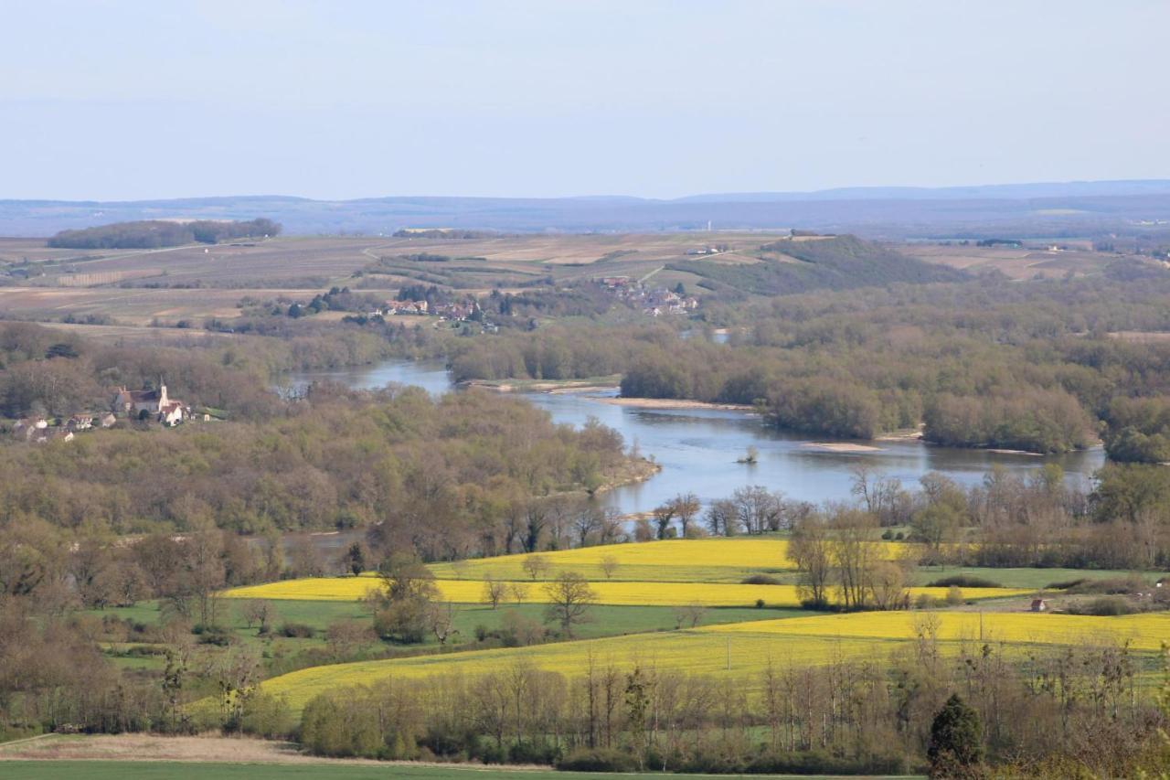 Chambre d'hôtes Au bord de Loire La Marche Exterior foto